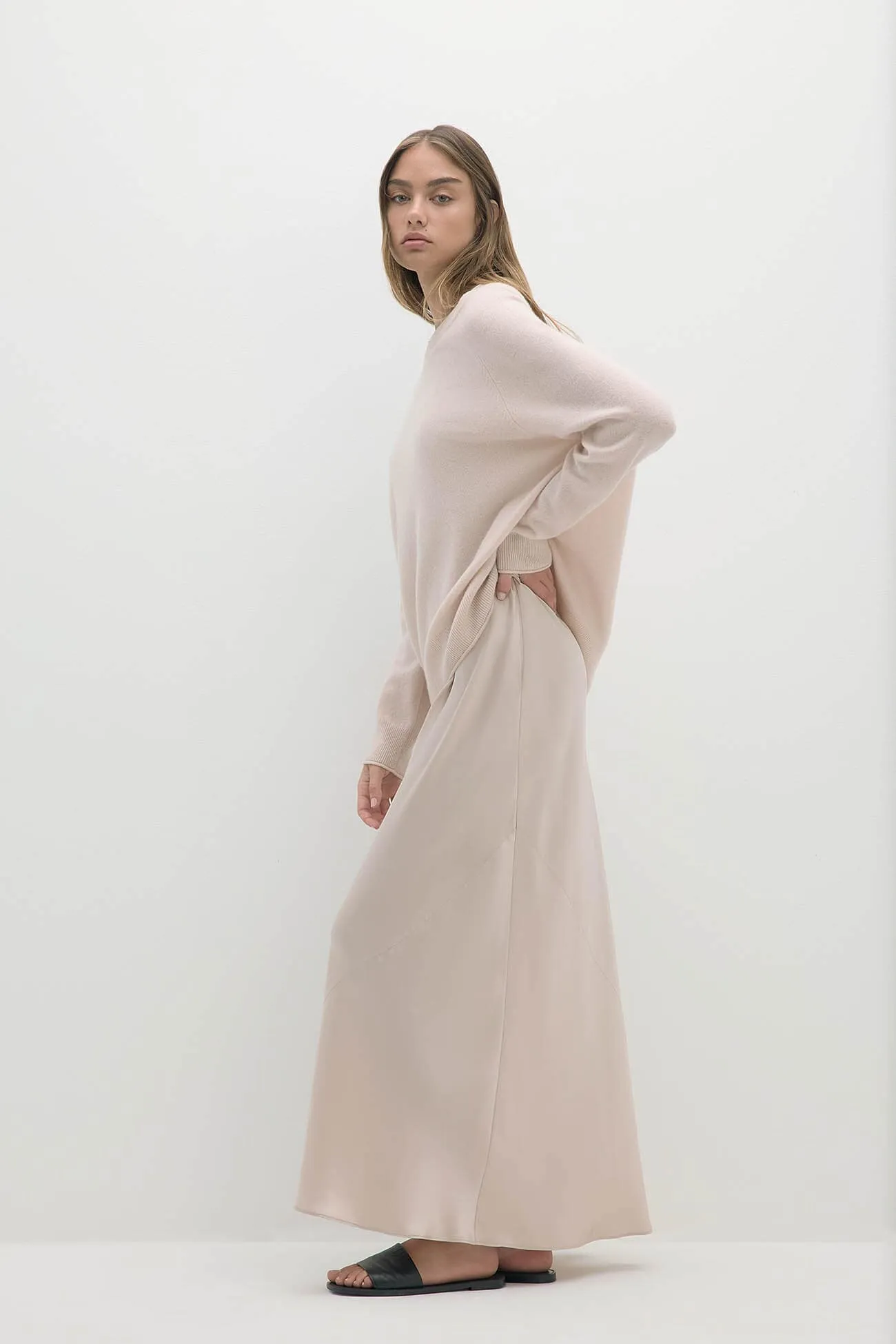 AZALEA CASHMERE BOATNECK SWEATER