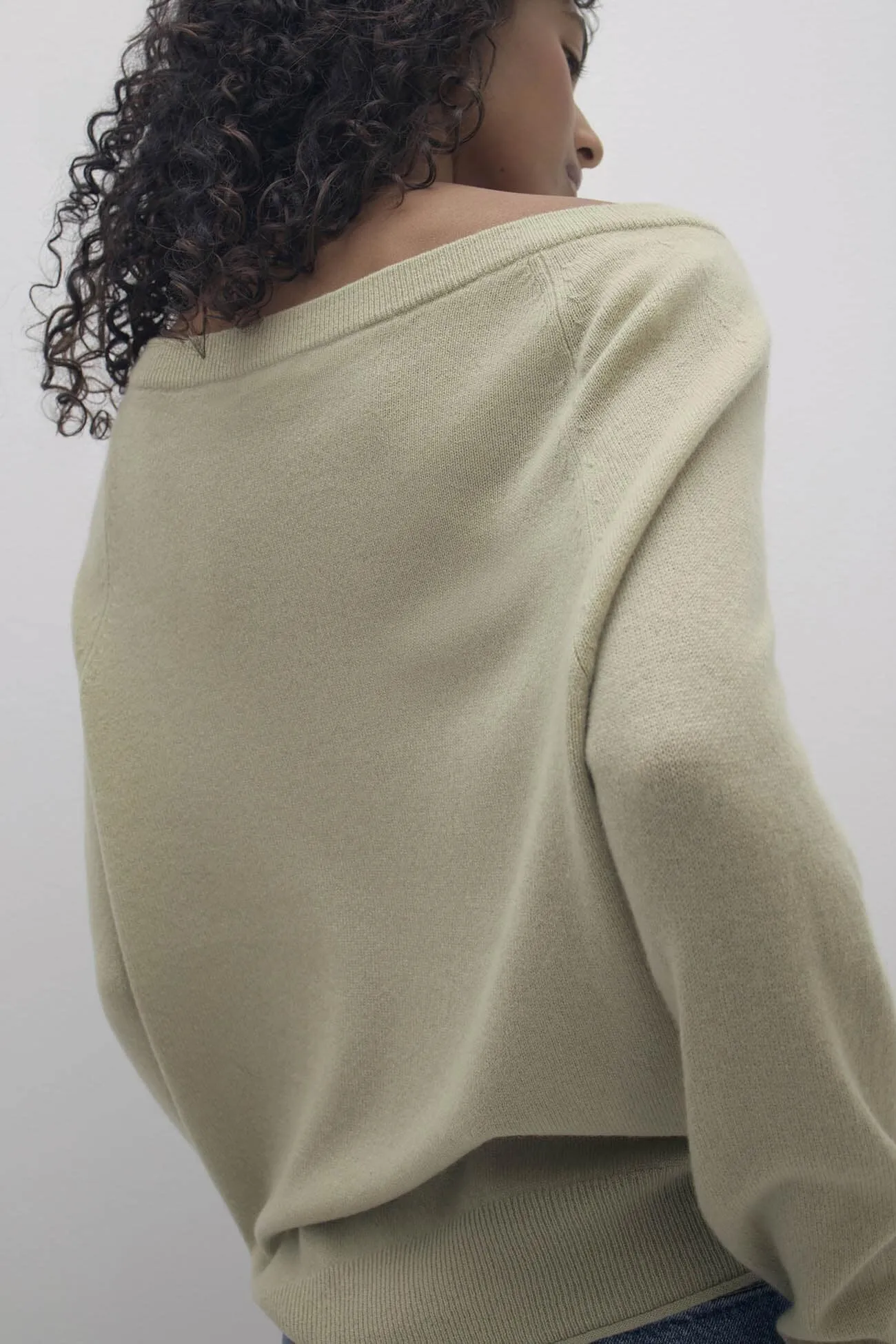 AZALEA CASHMERE BOATNECK SWEATER