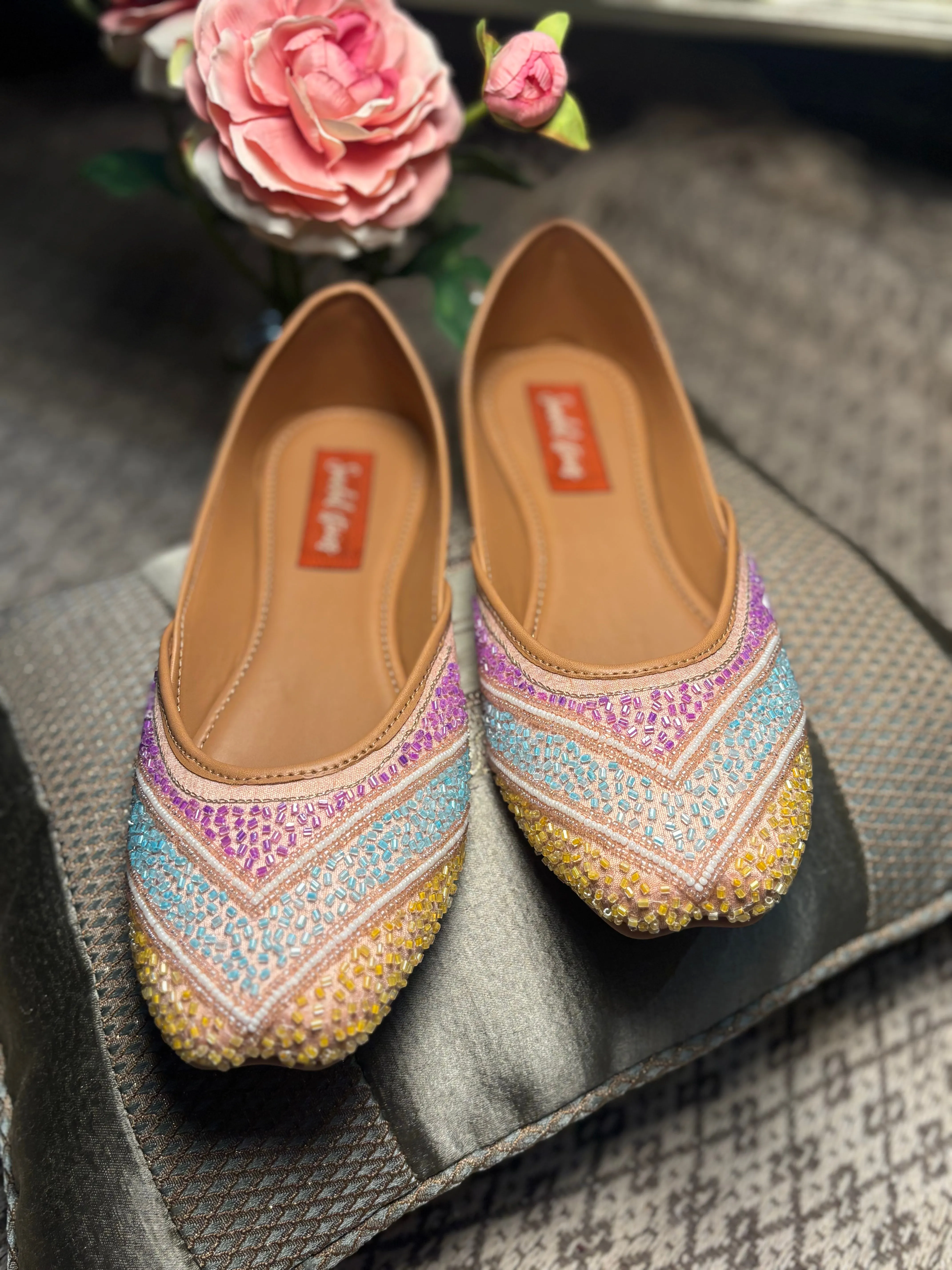 Beaded Dream Punjabi Jutti
