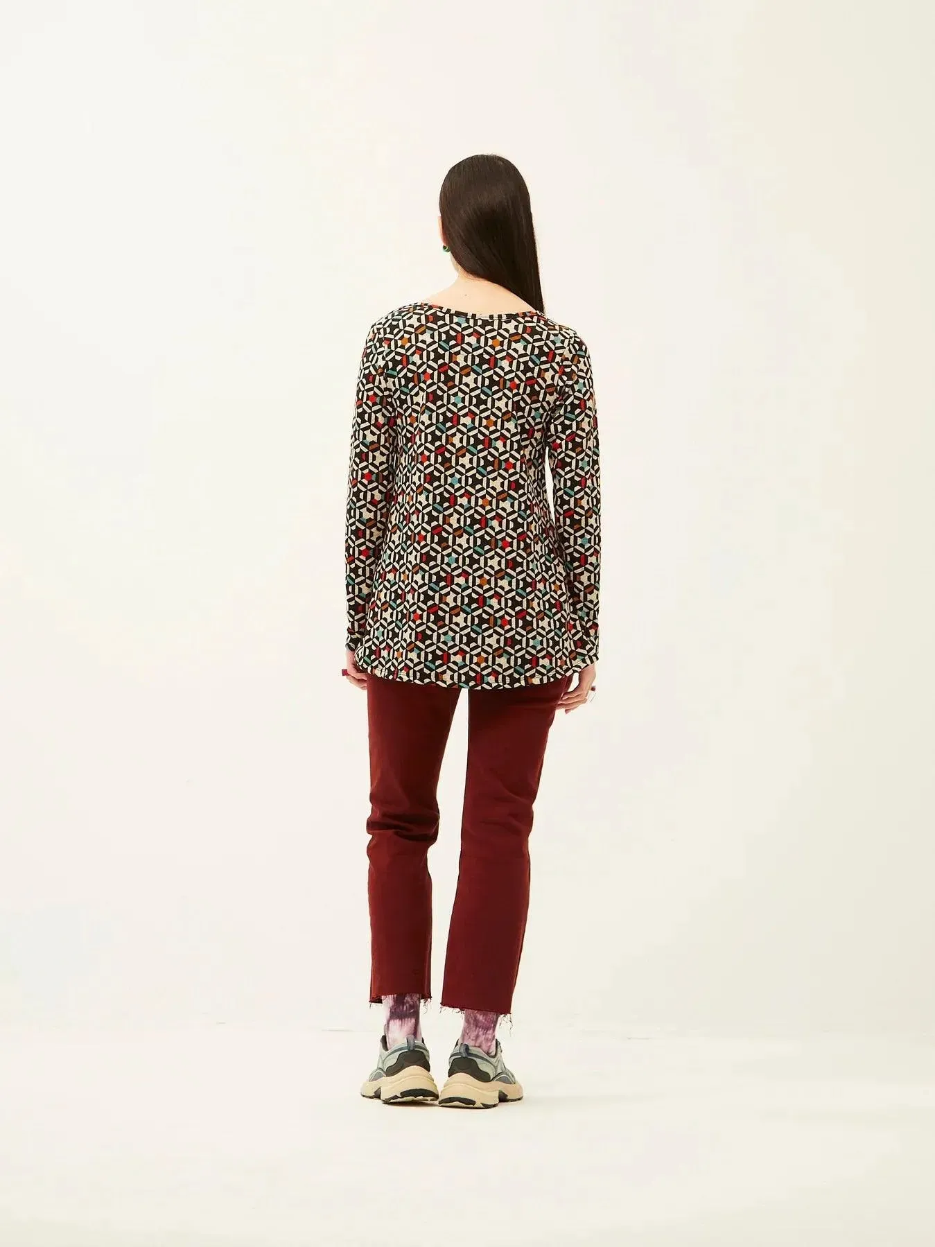 Camiseta Xantik Easy Off White Kaleidoscopic