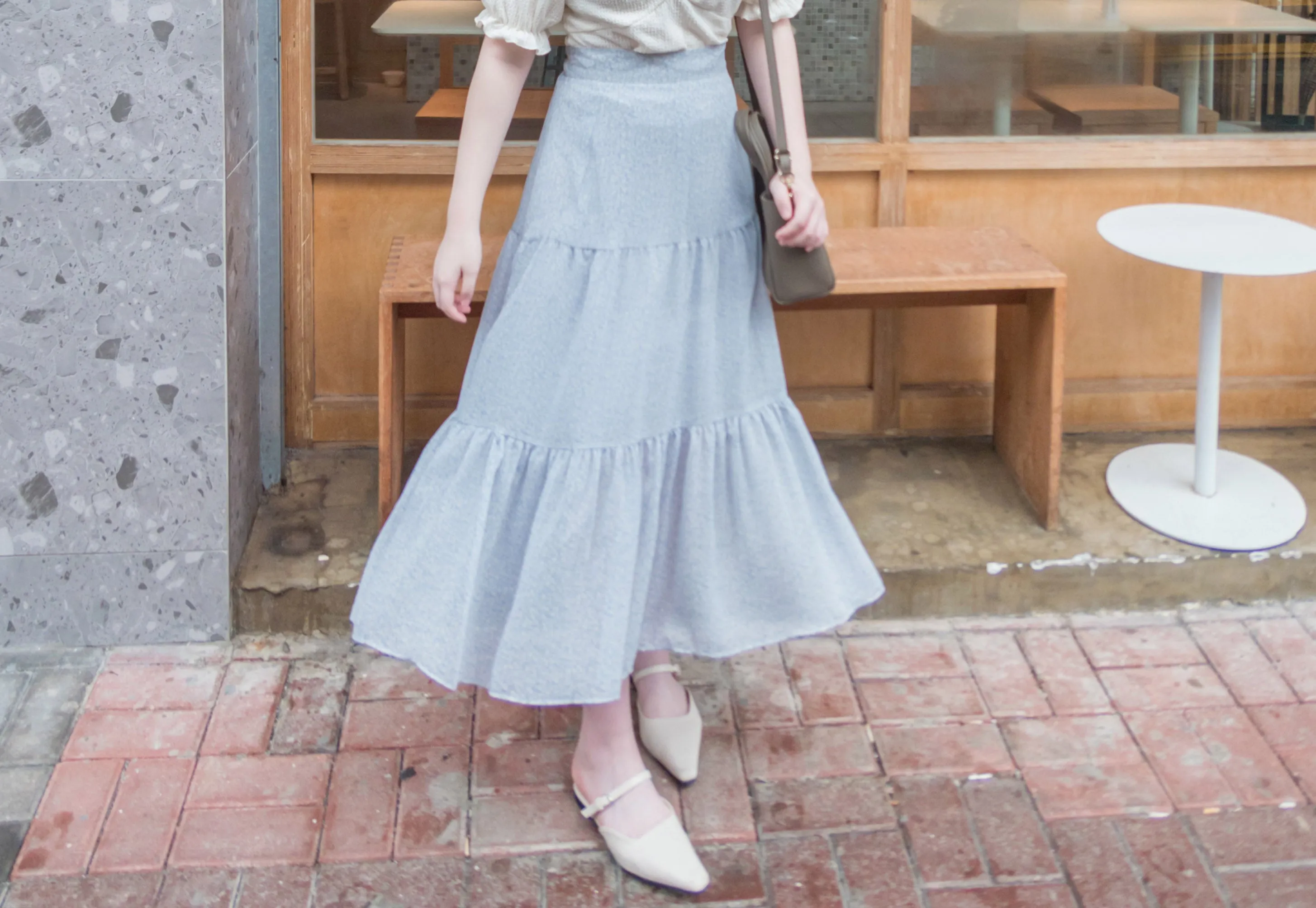 Chiffon Floral 低調白花傘型魚尾修腰半身裙, Skirt/ SK8709