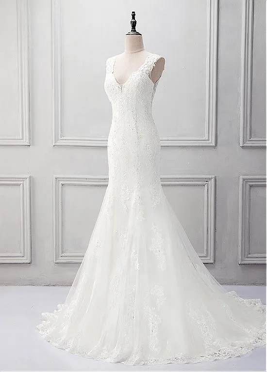 Elegant Tulle V-neck Neckline Mermaid Wedding Dress With Beaded Lace Appliques