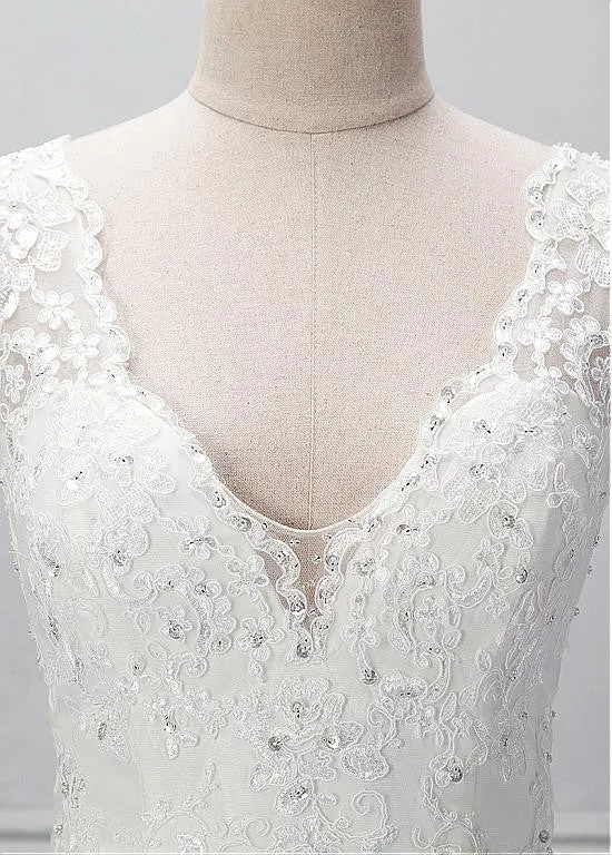 Elegant Tulle V-neck Neckline Mermaid Wedding Dress With Beaded Lace Appliques