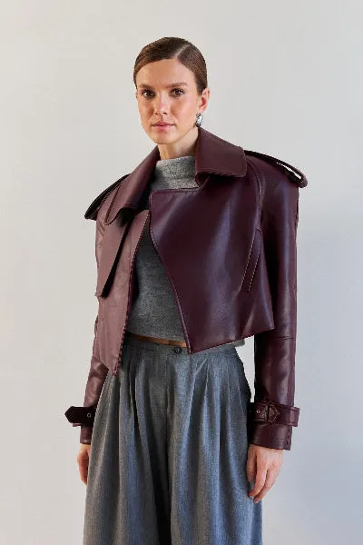 Erin – Cropped Zip-Up Jacket – Chic & Versatile