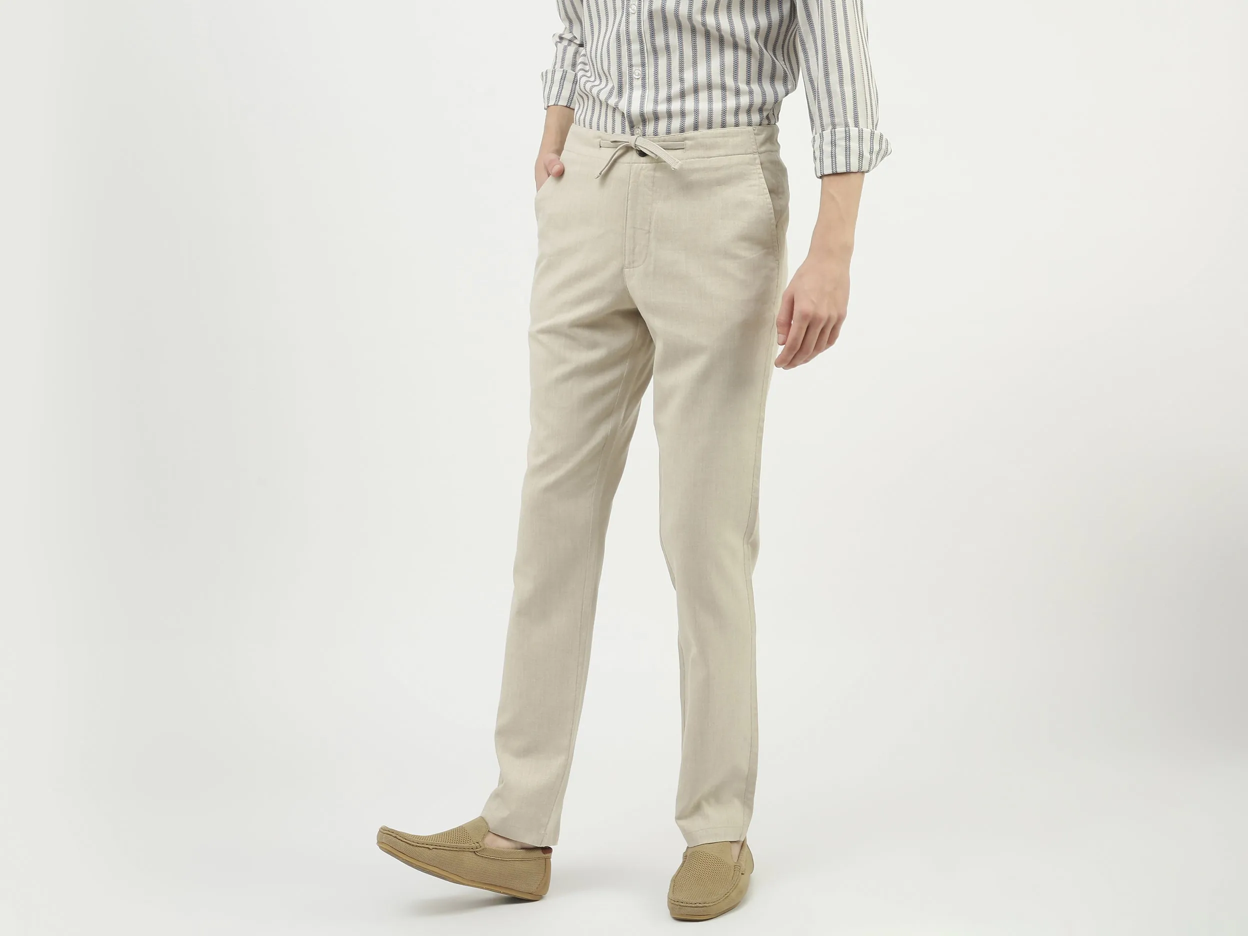 Men Solid Relaxed Fit Trousers