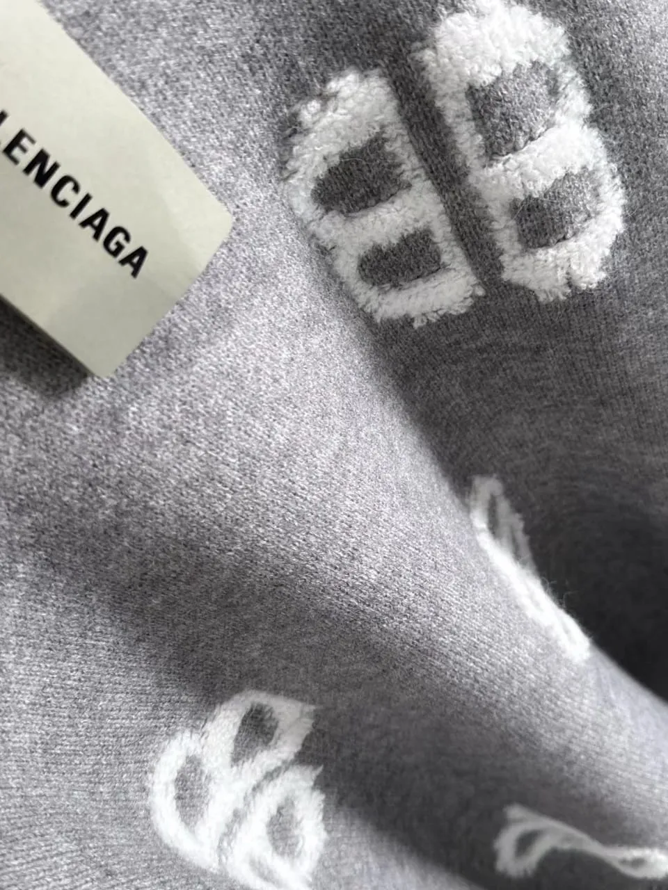 Premium BB Knit Pullover