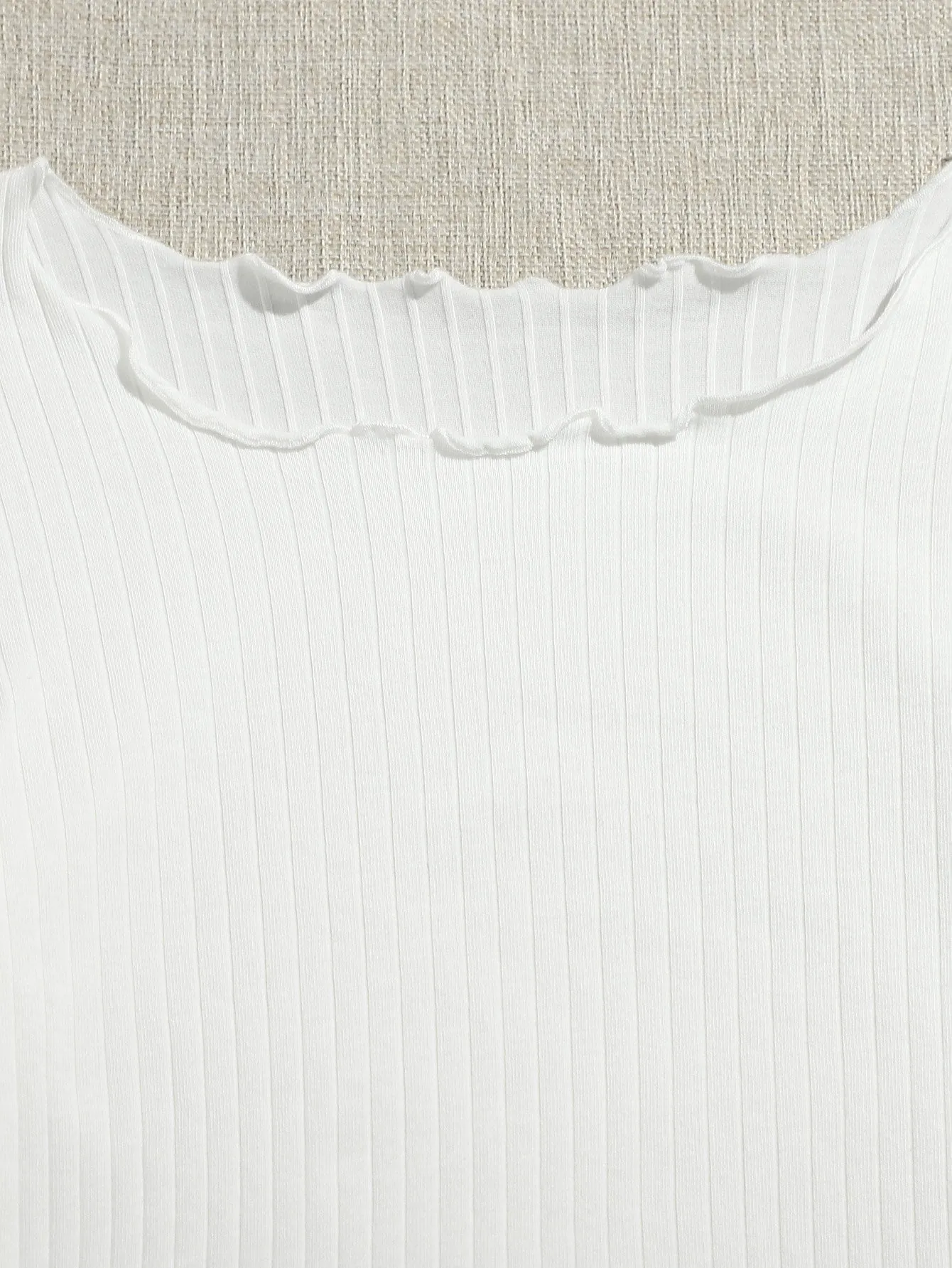 Ribbed Lettuce-Edge Cropped Tee
