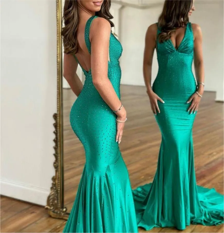 Roycebridal Molly |Mermaid Deep V-Neck Beaded Satin Long Prom Dress