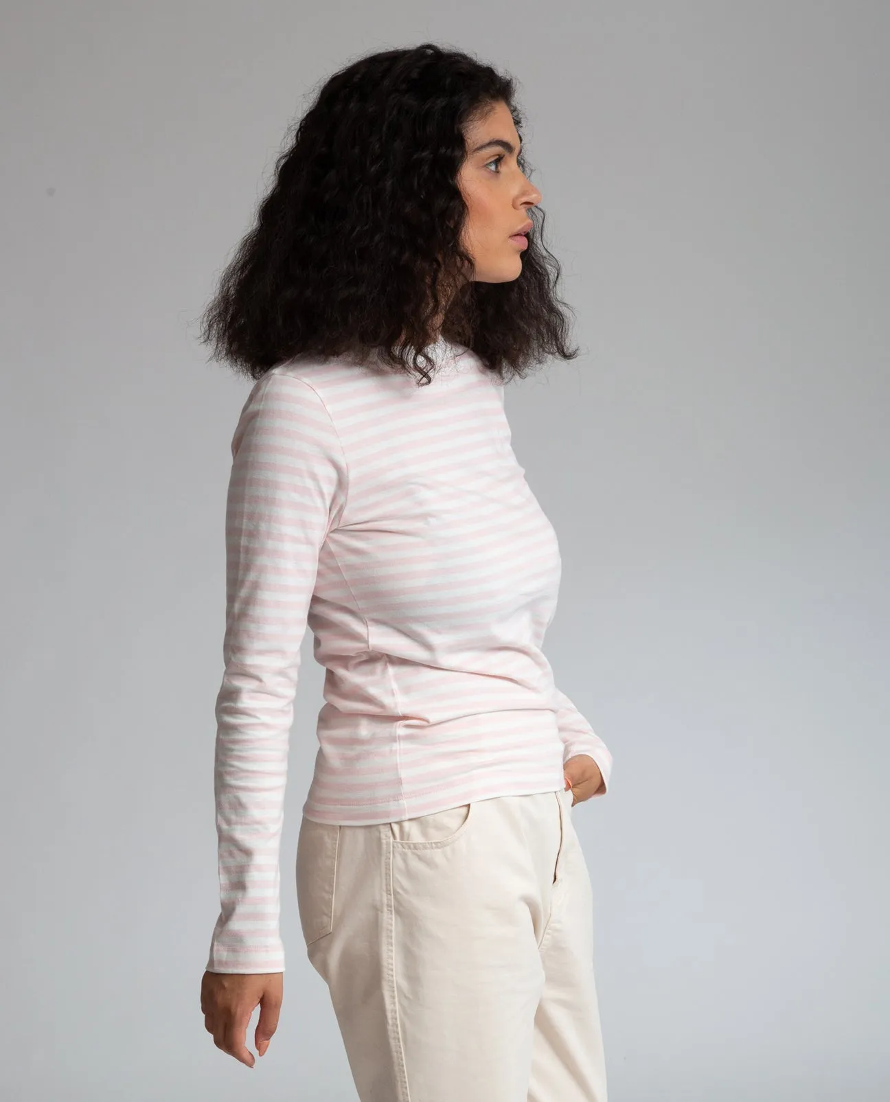 Shoba Organic Cotton Top In Off White & Amaranth