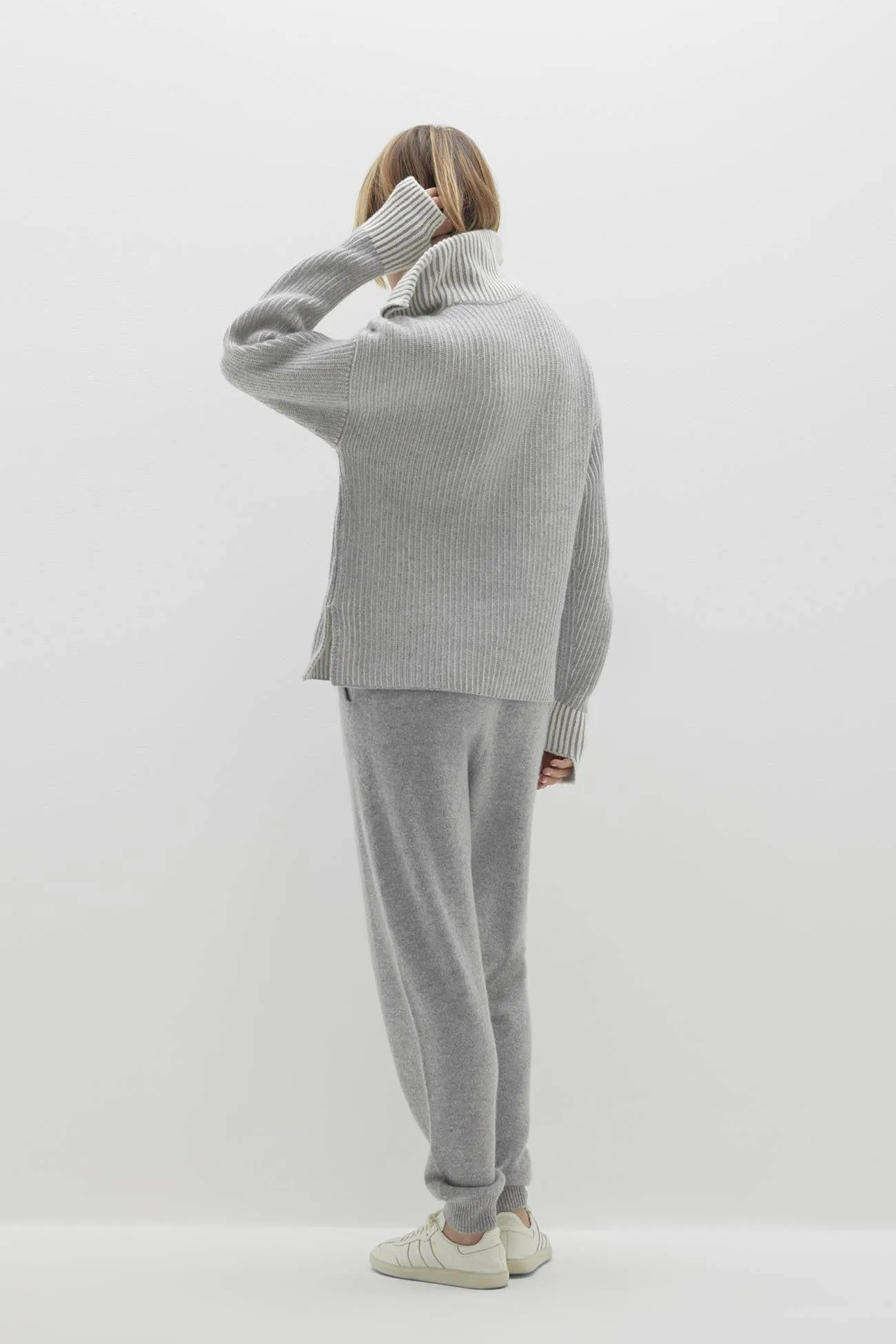 SUMIE CASHMERE QUARTER-ZIP PULLOVER