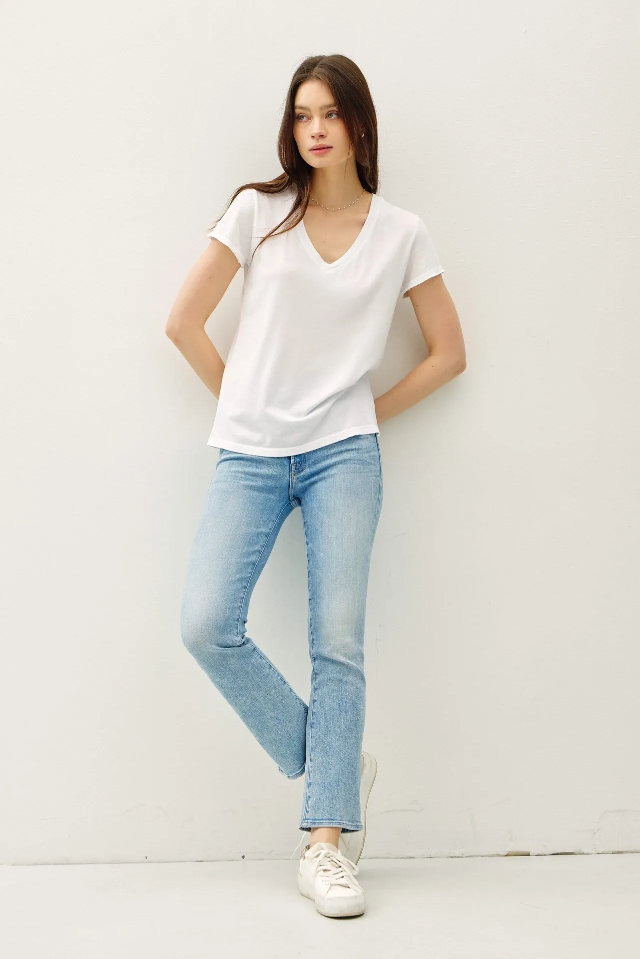 ULTRA SOFT V-NECK BASIC TEE-Off White