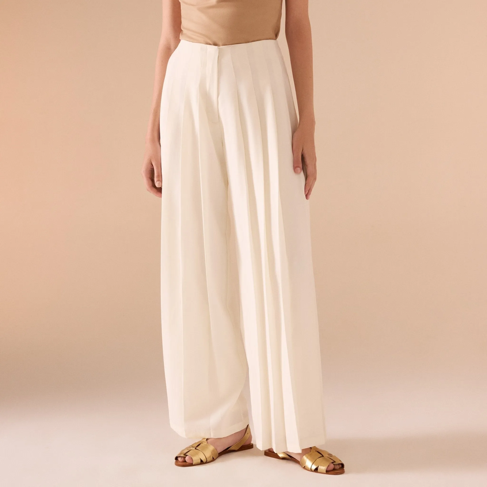 White High Waist Pleated Trouser