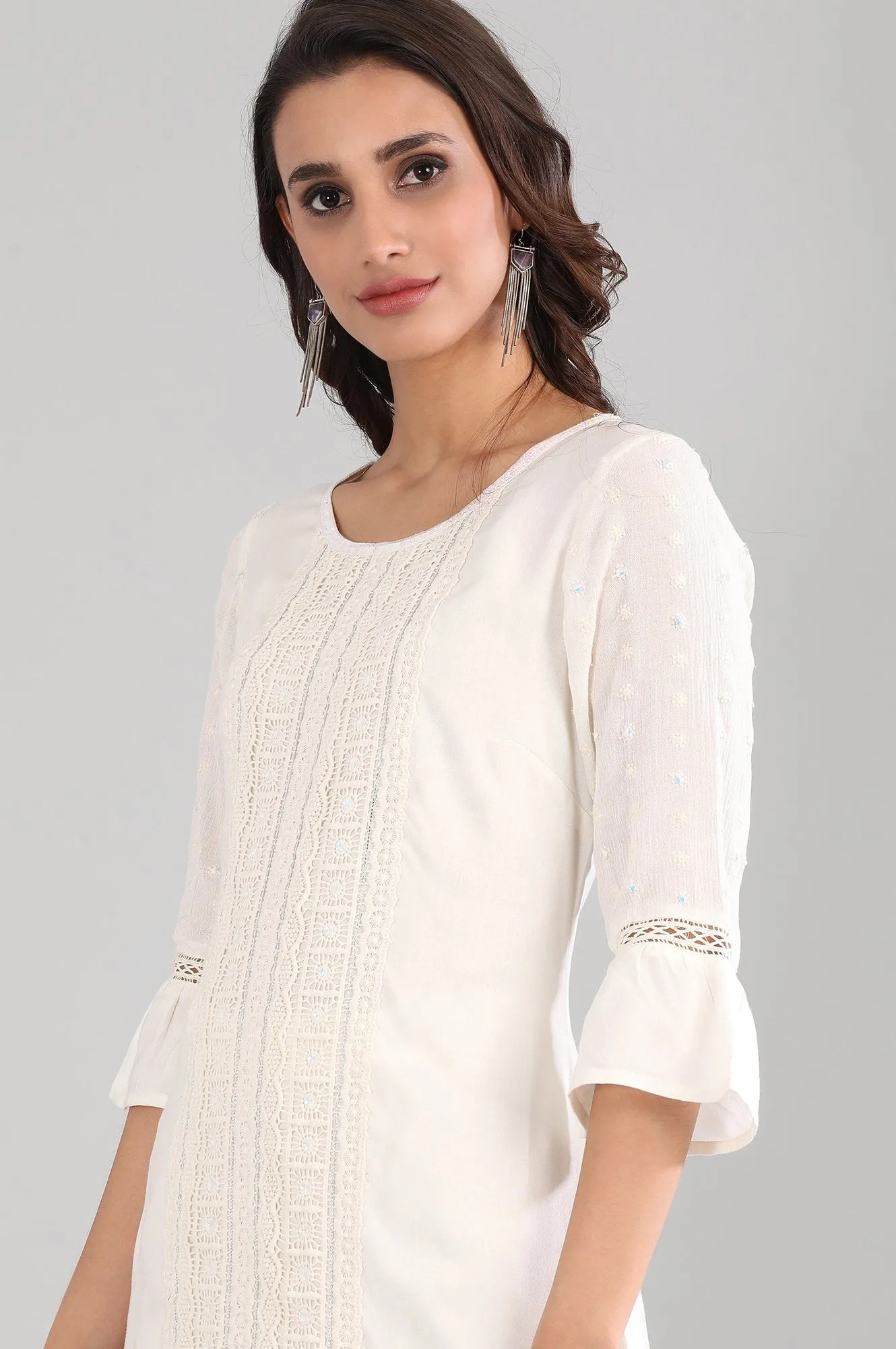 White Round Neck kurta Set